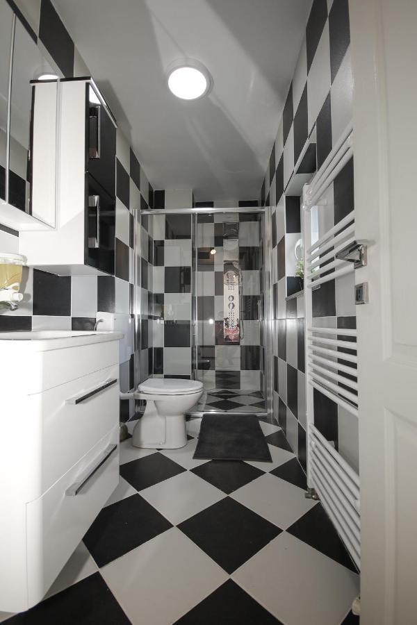Apartments Sweet Home โอโทชาส ภายนอก รูปภาพ